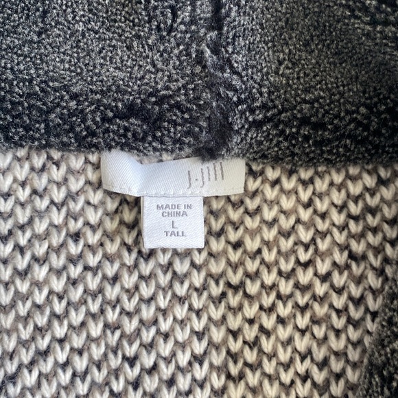 J. JILL Grey Soft Tweed Knit Button Front Oversized Cardigan Size Large - Picture 8 of 9